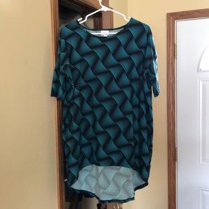 Like new. LulaRoe long comfy tee